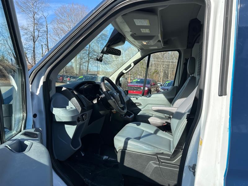 Ford Transit 250 Van Med. Roof w/Sliding Pass. 148-in. WB 2019