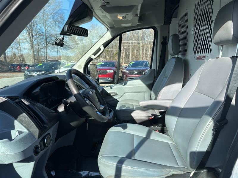 Ford Transit 250 Van Med. Roof w/Sliding Pass. 148-in. WB 2019
