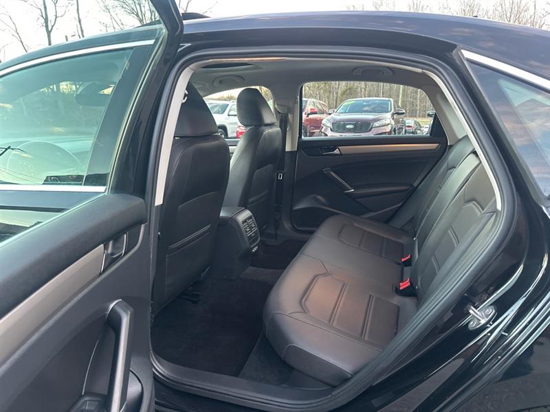 Volkswagen Passat SE 2021