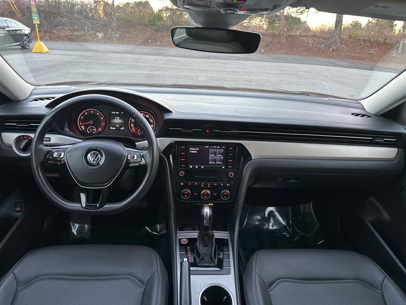 Volkswagen Passat SE 2021