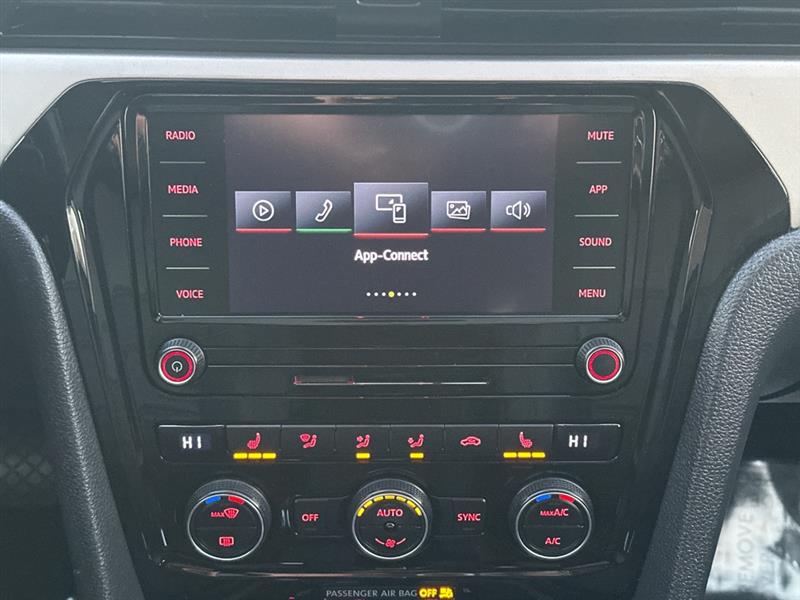 Volkswagen Passat SE 2021