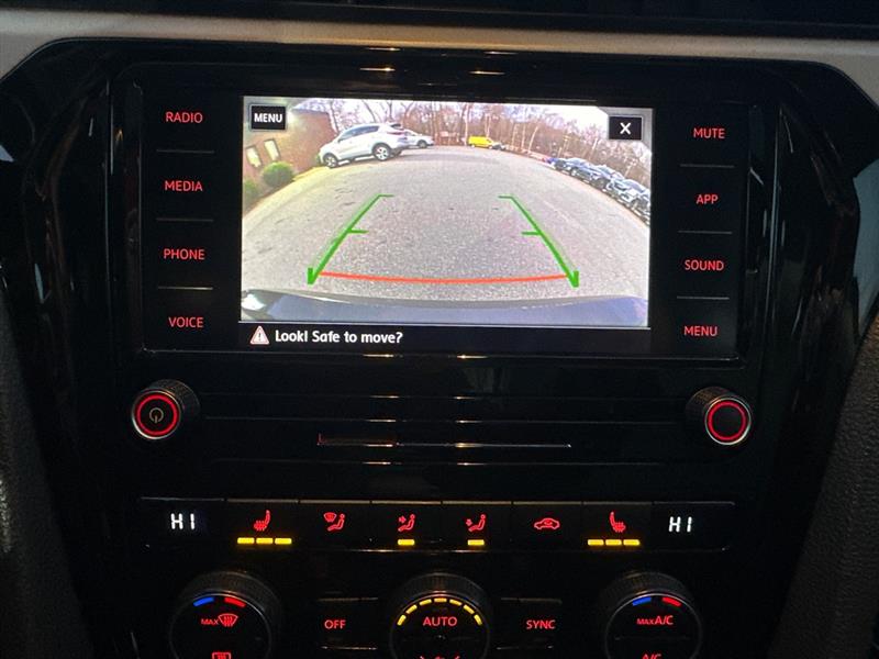 Volkswagen Passat SE 2021