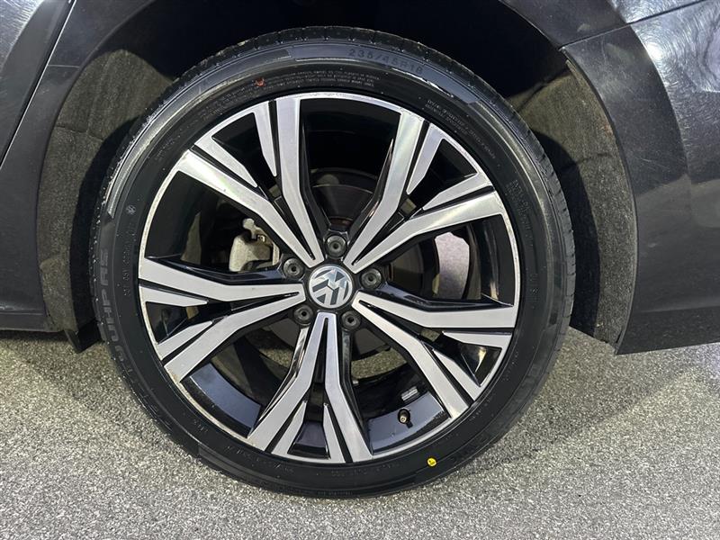 Volkswagen Passat SE 2021