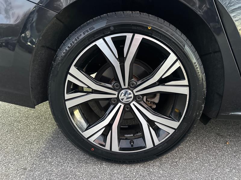 Volkswagen Passat SE 2021