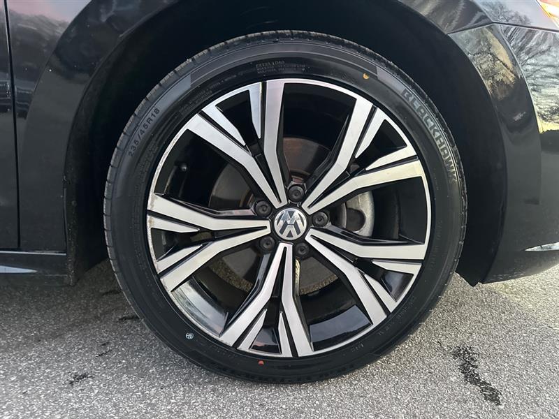 Volkswagen Passat SE 2021