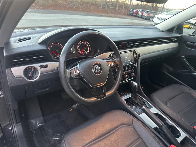 Volkswagen Passat SE 2021