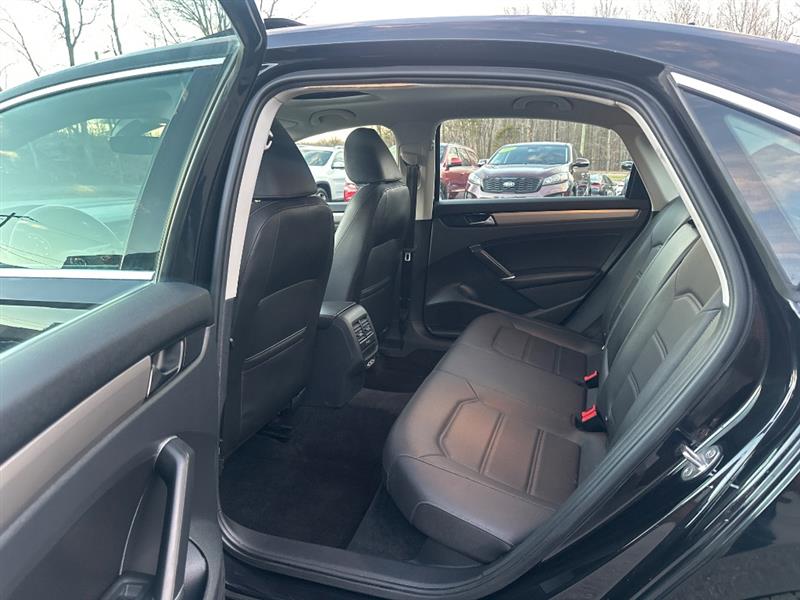 Volkswagen Passat SE 2021