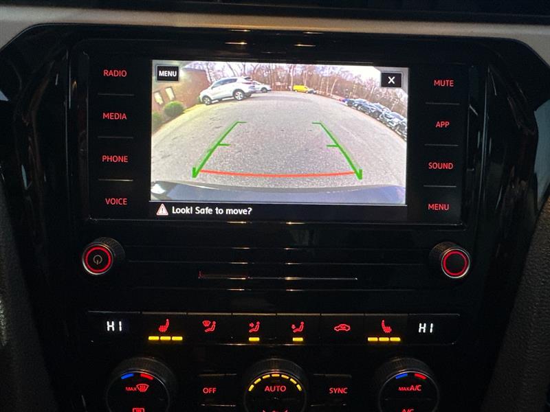 Volkswagen Passat SE 2021