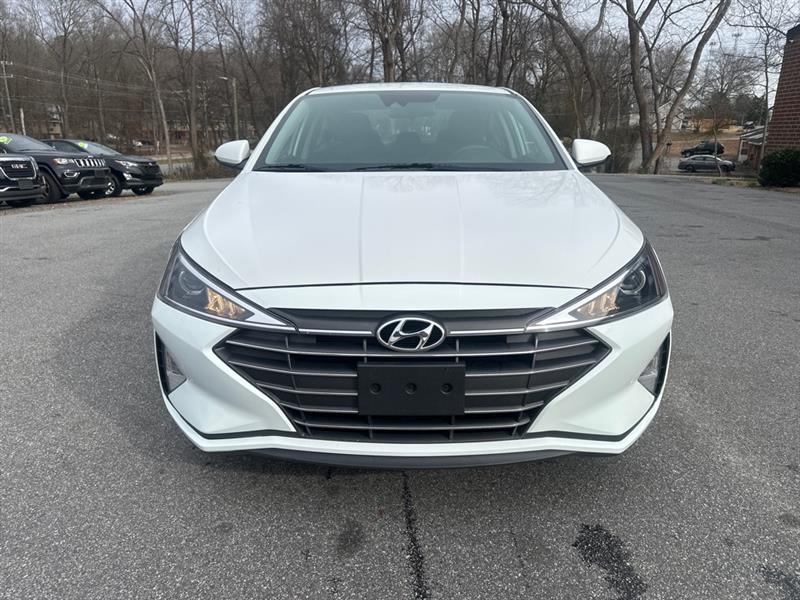 Hyundai Elantra SE 6M 2020