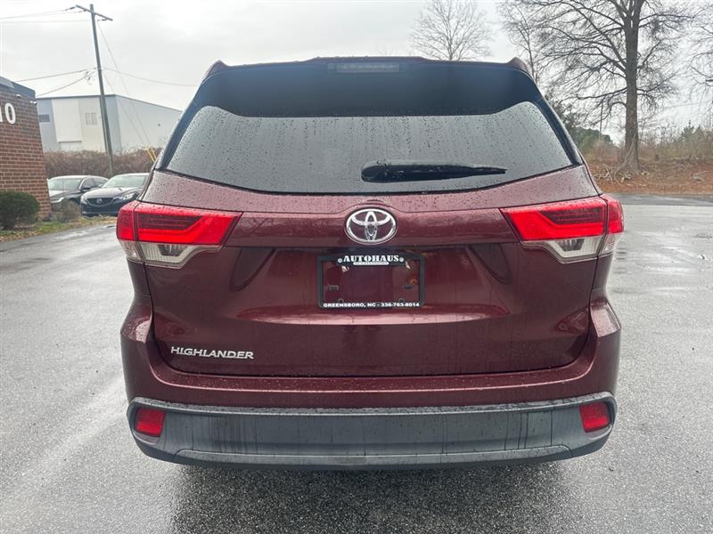Toyota Highlander LE FWD I4 2019