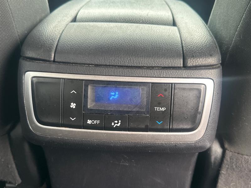 Toyota Highlander LE FWD I4 2019