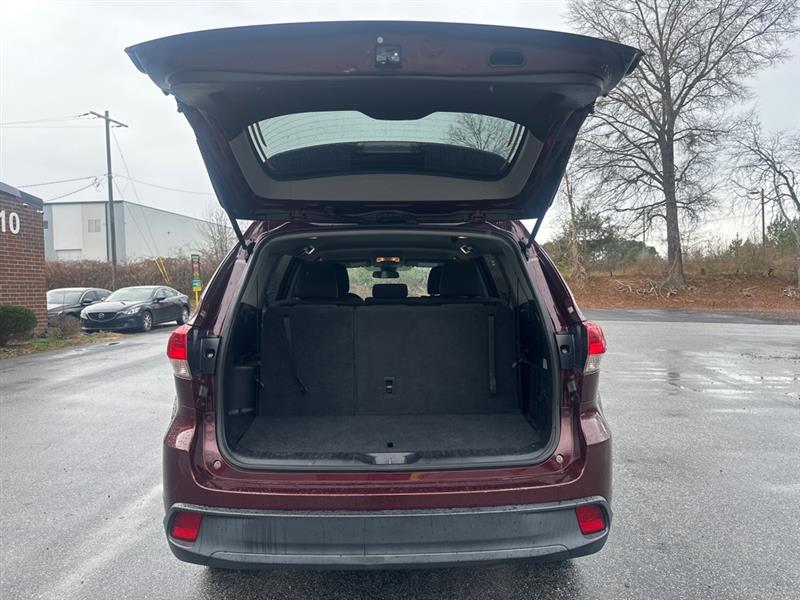 Toyota Highlander LE FWD I4 2019