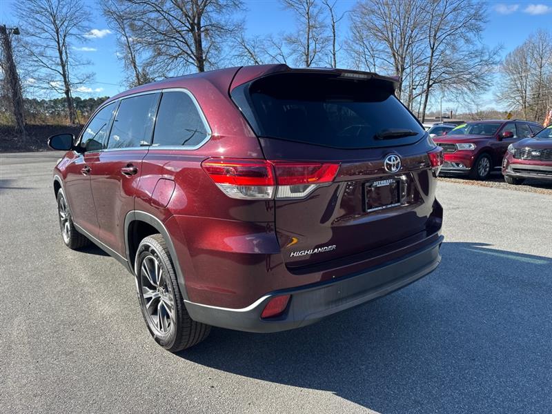 Toyota Highlander LE FWD I4 2019