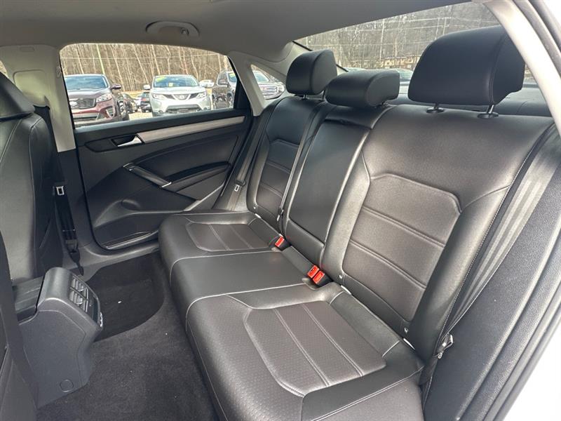 Volkswagen Passat SE 2021