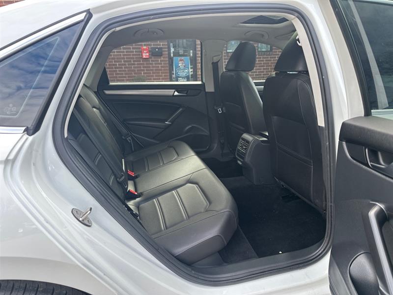 Volkswagen Passat SE 2021