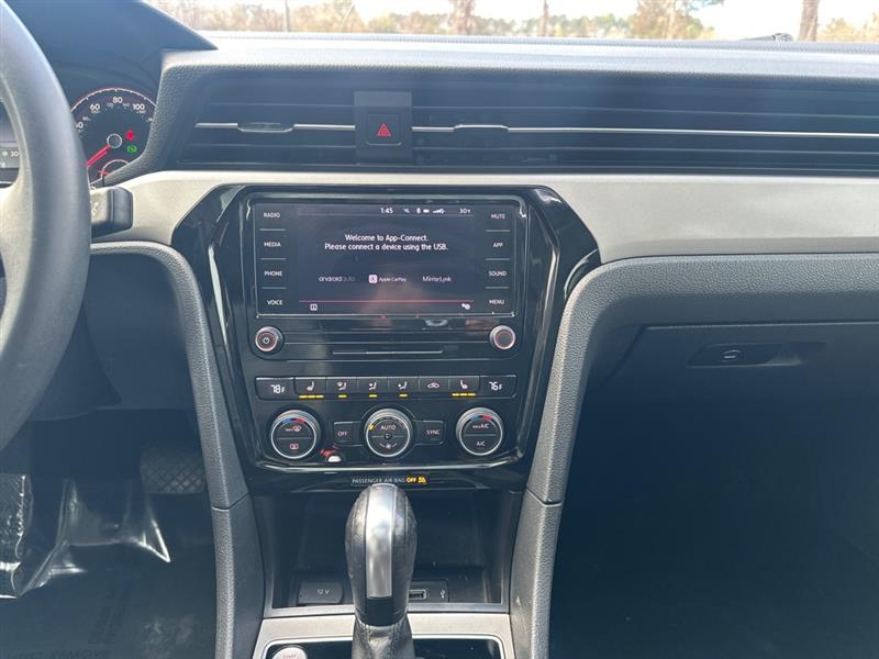 Volkswagen Passat SE 2021