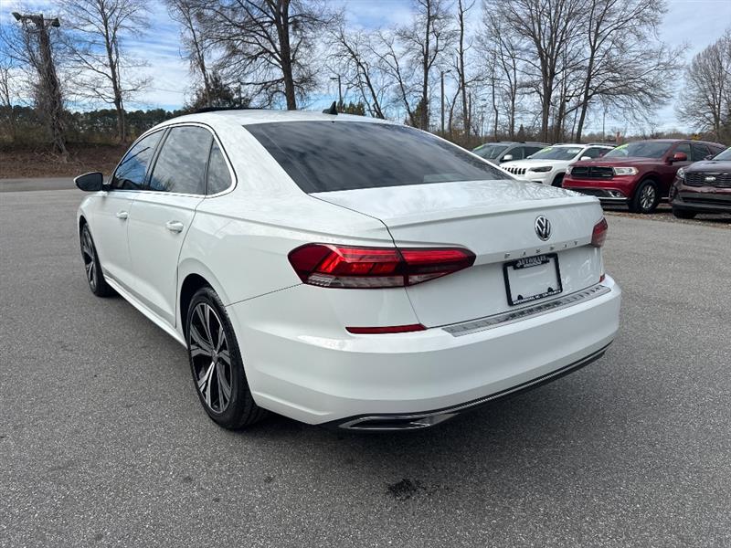 Volkswagen Passat SE 2021