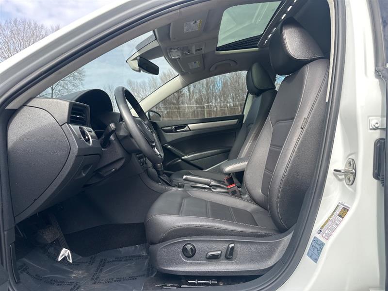 Volkswagen Passat SE 2021