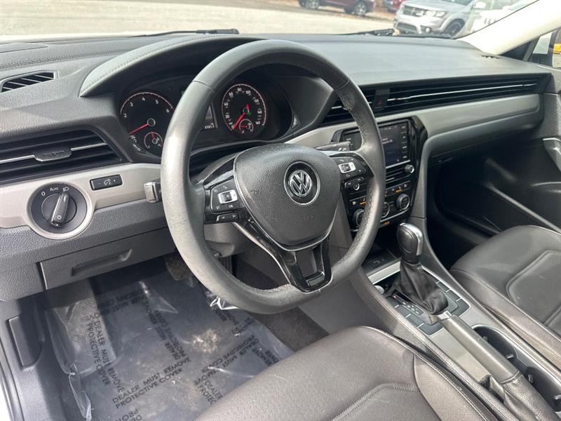 Volkswagen Passat SE 2021