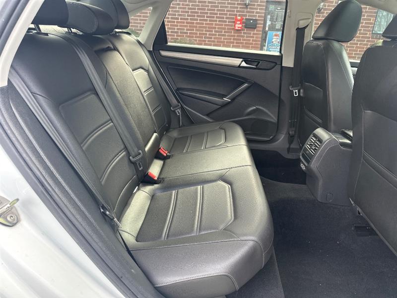 Volkswagen Passat SE 2021