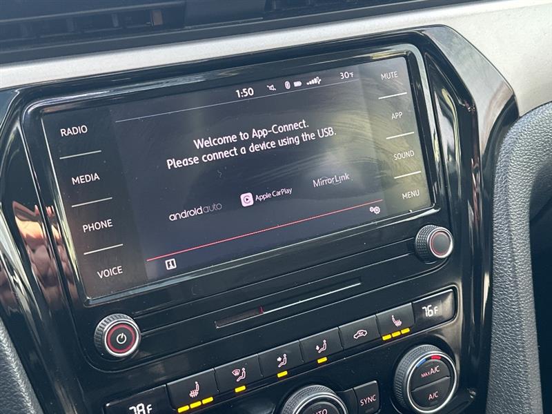 Volkswagen Passat SE 2021