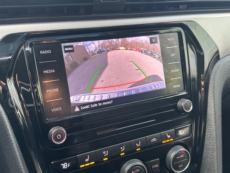 Volkswagen Passat SE 2021