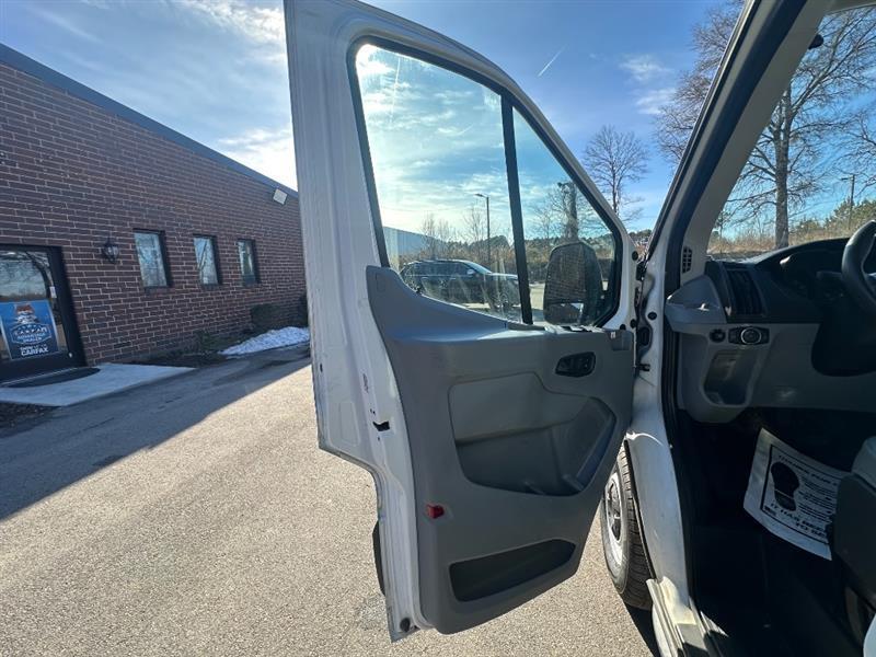 Ford Transit 250 Van High Roof w/Sliding Pass. 148-in. WB EL 2019