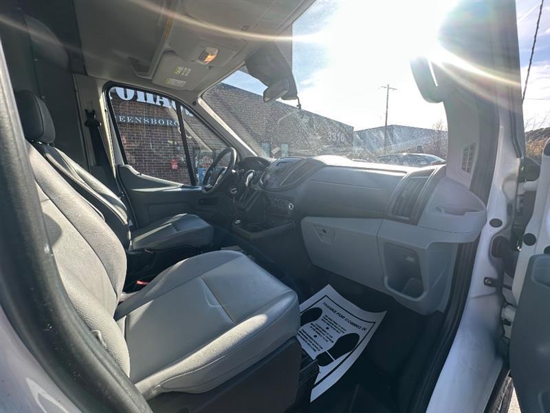 Ford Transit 250 Van High Roof w/Sliding Pass. 148-in. WB EL 2019