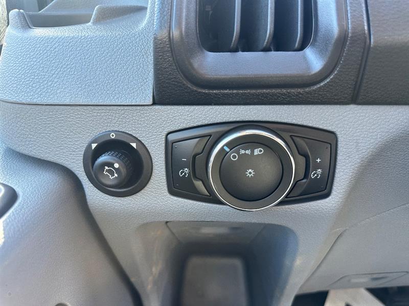 Ford Transit 250 Van High Roof w/Sliding Pass. 148-in. WB EL 2019
