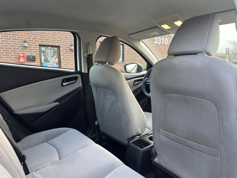 Toyota Yaris iA 6A 2019