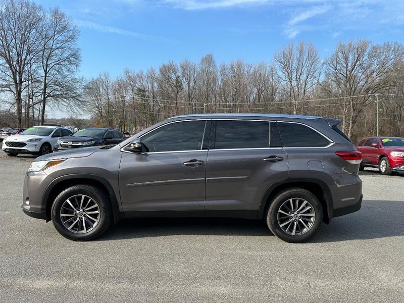 Toyota Highlander XLE AWD V6 2019