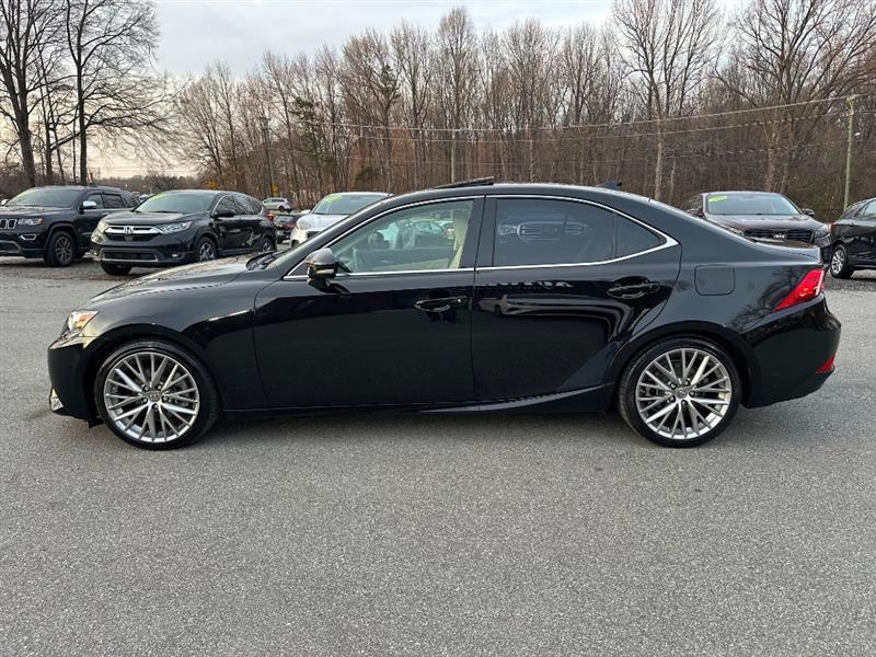 Lexus IS 250 RWD 2015
