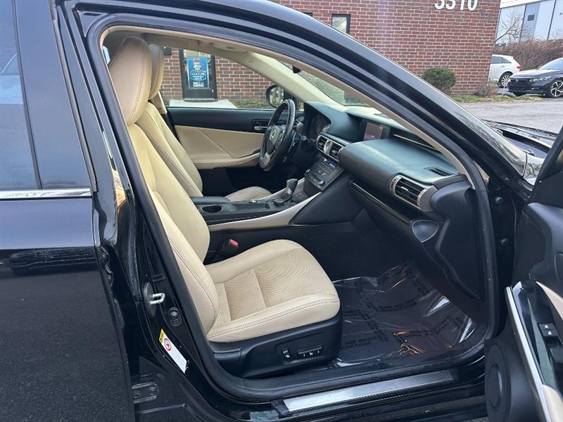 Lexus IS 250 RWD 2015