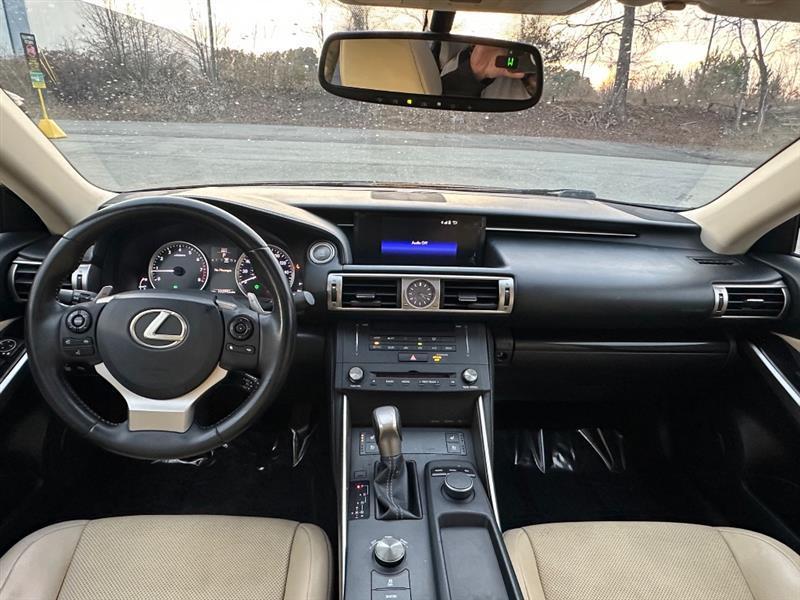Lexus IS 250 RWD 2015