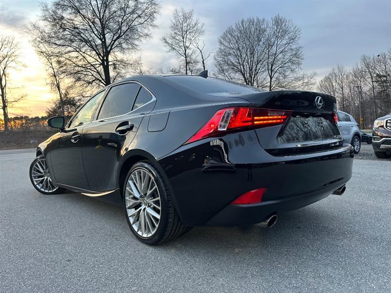 Lexus IS 250 RWD 2015