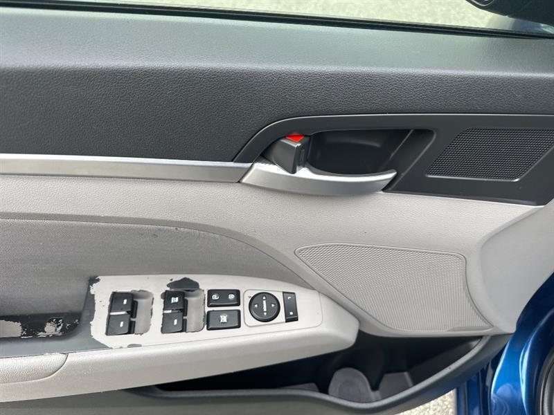 Hyundai Elantra Limited 2019