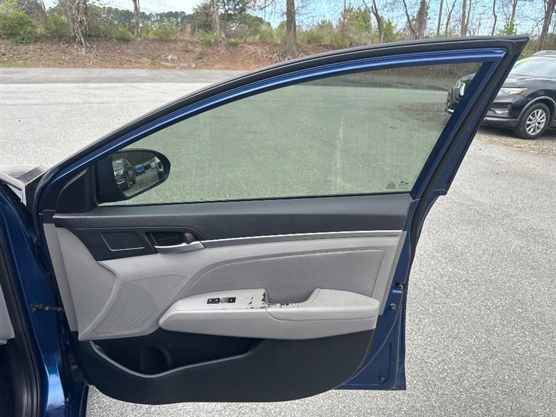 Hyundai Elantra Limited 2019