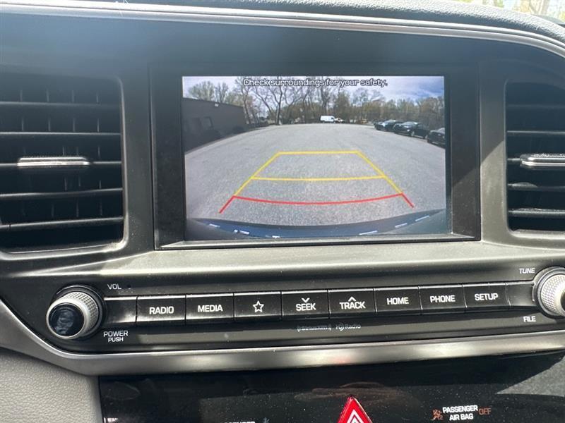 Hyundai Elantra Limited 2019