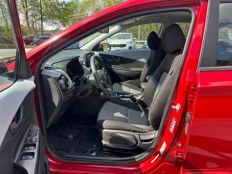 Hyundai Kona SE 2021