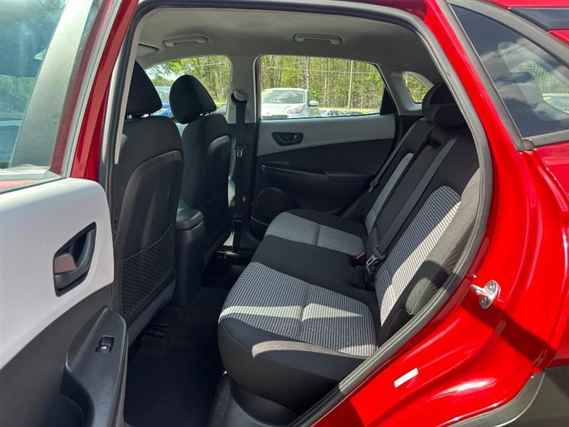 Hyundai Kona SE 2021