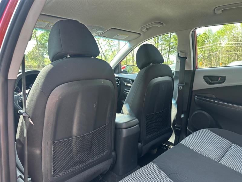 Hyundai Kona SE 2021