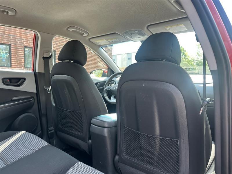 Hyundai Kona SE 2021