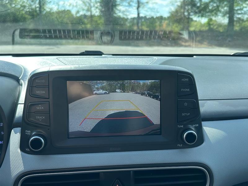 Hyundai Kona SE 2021