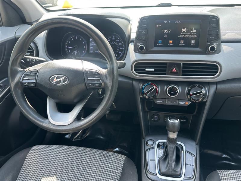 Hyundai Kona SE 2021