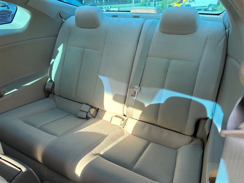 Nissan Altima 2.5 S CVT Coupe 2013