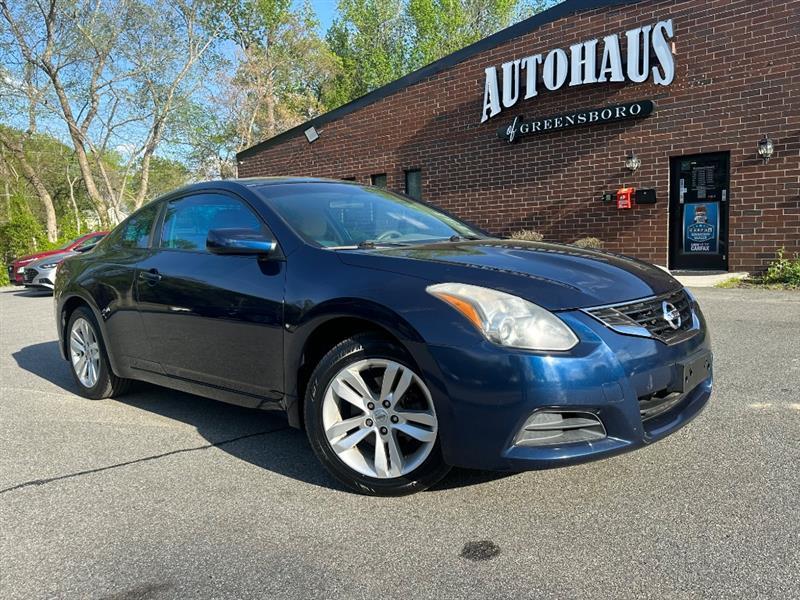 Nissan Altima 2.5 S CVT Coupe 2013