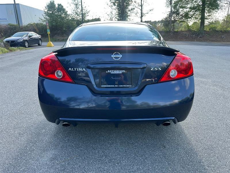 Nissan Altima 2.5 S CVT Coupe 2013