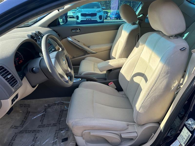 Nissan Altima 2.5 S CVT Coupe 2013