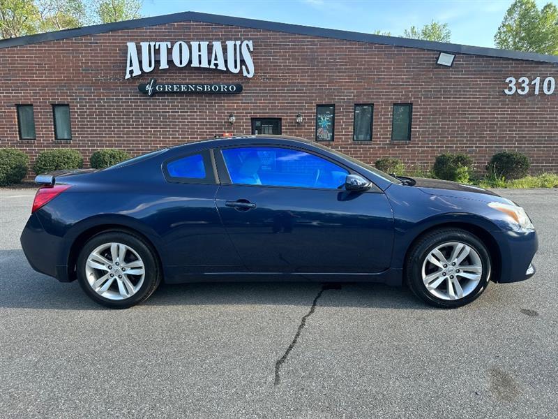 Nissan Altima 2.5 S CVT Coupe 2013