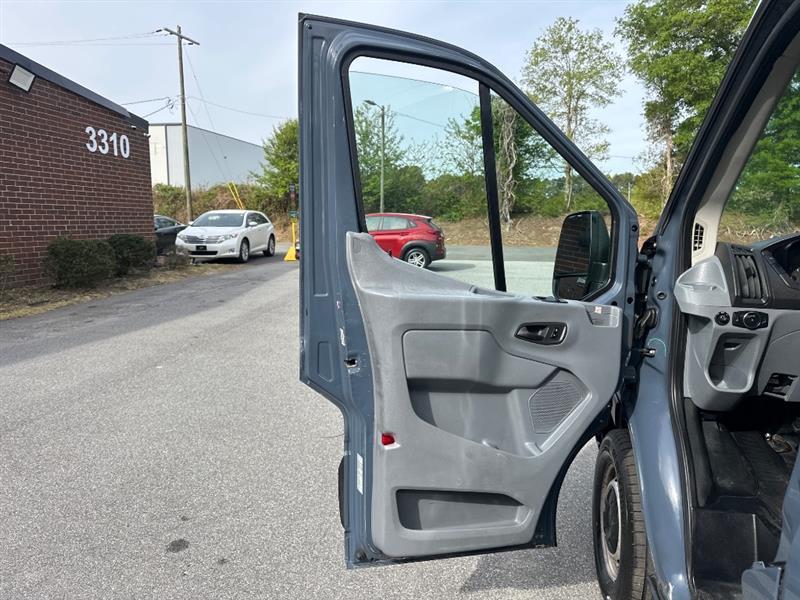 Ford Transit 250 Van High Roof w/Sliding Pass. 148-in. WB EL 2019